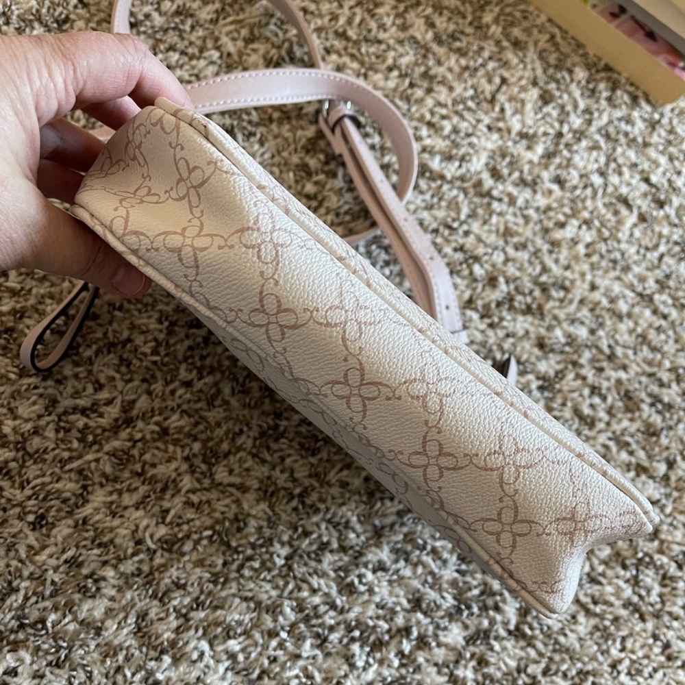 Purse - Picture 4 of 6